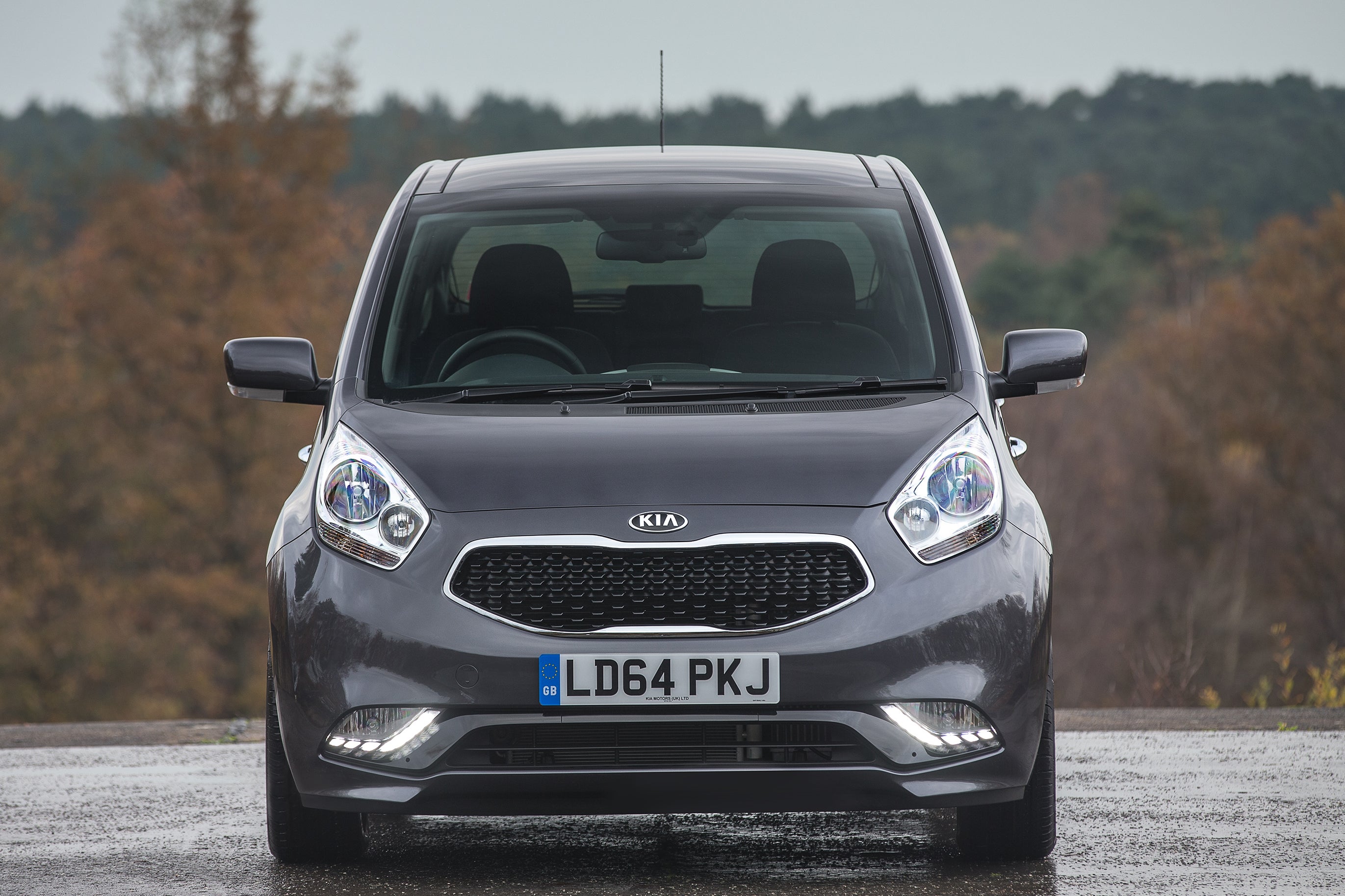 Kia Venga Review heycar